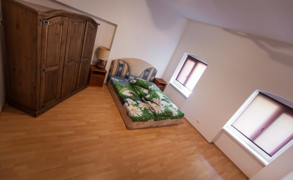 Matei Basarab Private Apartments Braşov Chambre photo